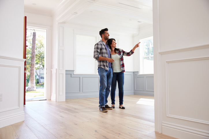 Block Viewing Days Versus Open Days – One Clear Winner.