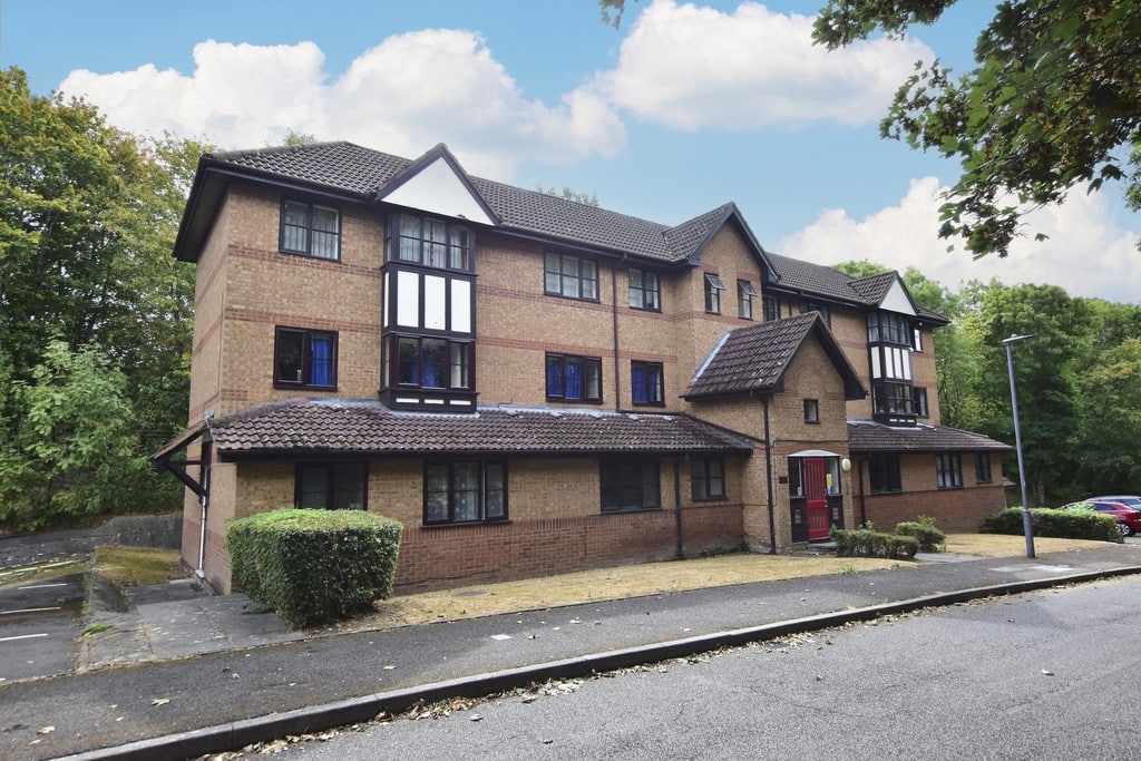 Falcon Way, Watford
